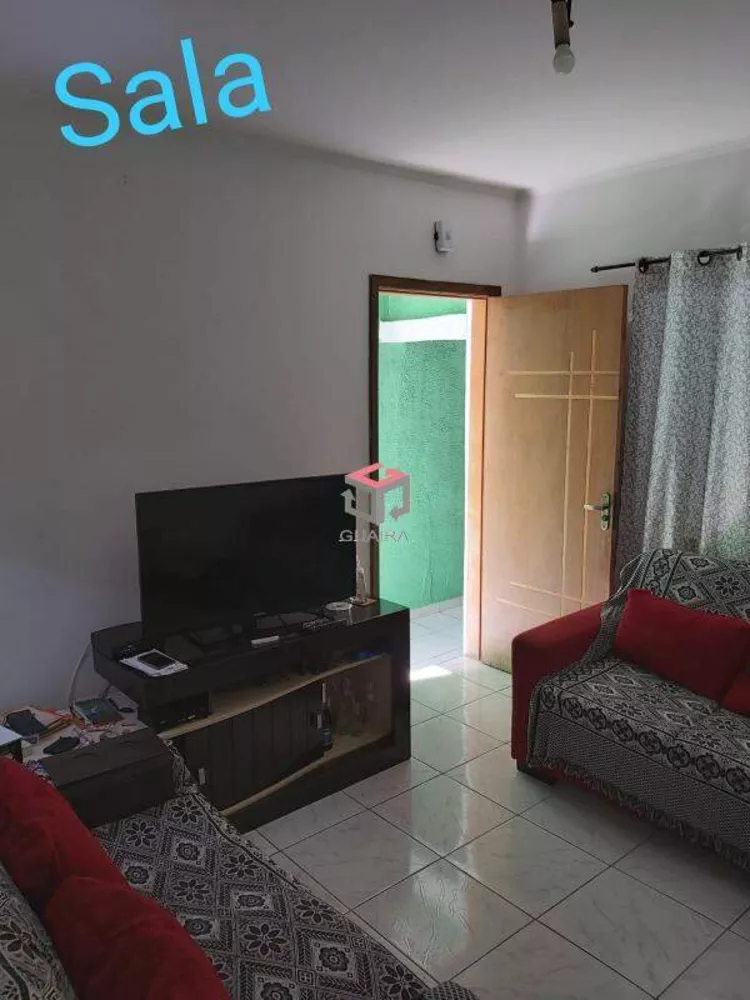 Sobrado à venda com 2 quartos, 189m² - Foto 1