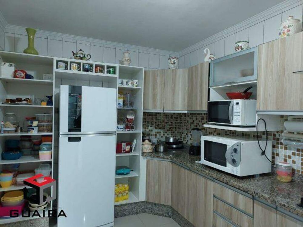 Sobrado à venda com 3 quartos, 223m² - Foto 9