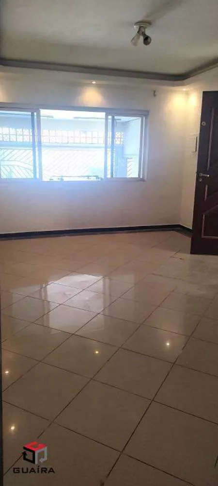 Sobrado à venda com 3 quartos, 174m² - Foto 1