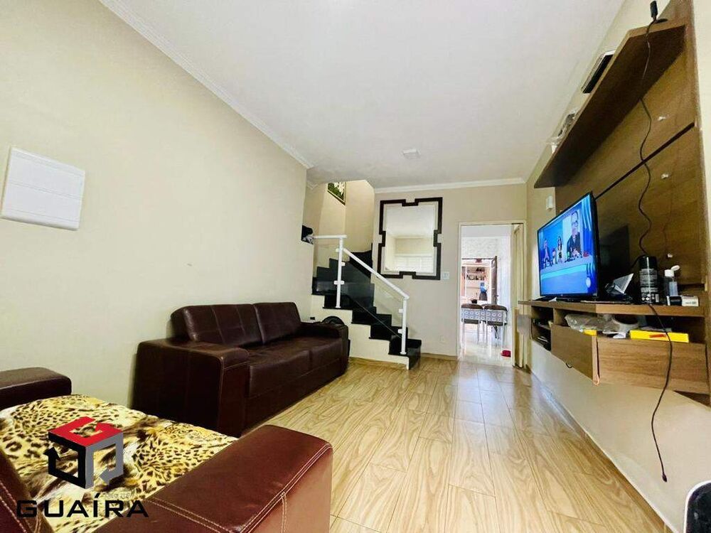 Casa à venda com 2 quartos, 160m² - Foto 1