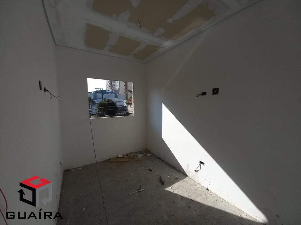 Apartamento à venda com 2 quartos, 70m² - Foto 2