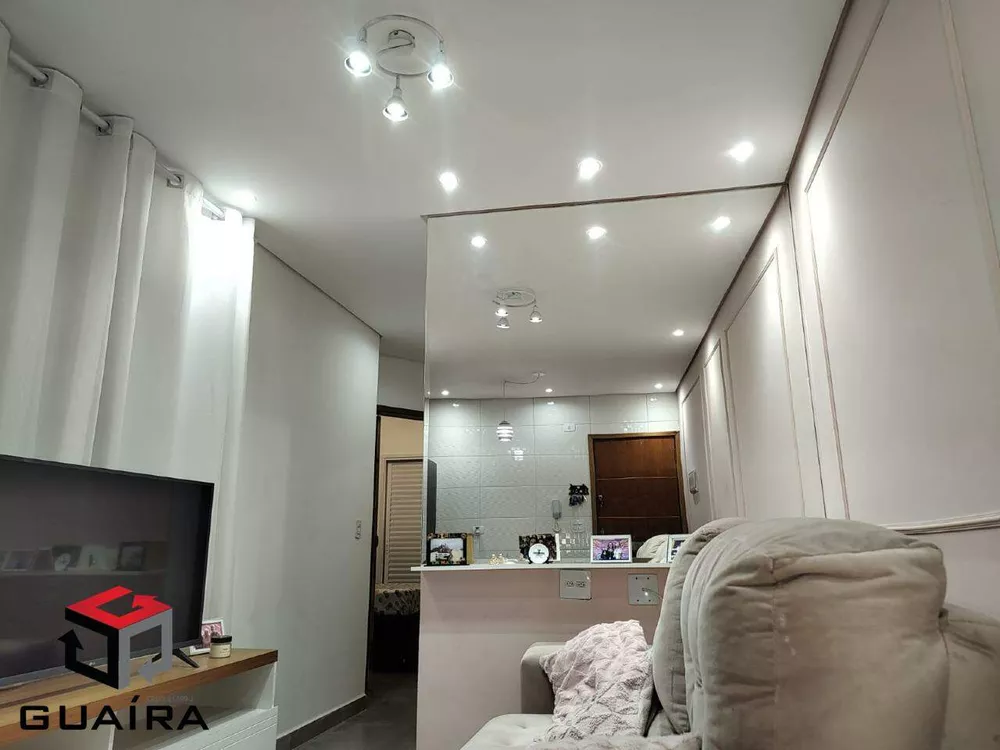 Apartamento à venda com 2 quartos, 42m² - Foto 2