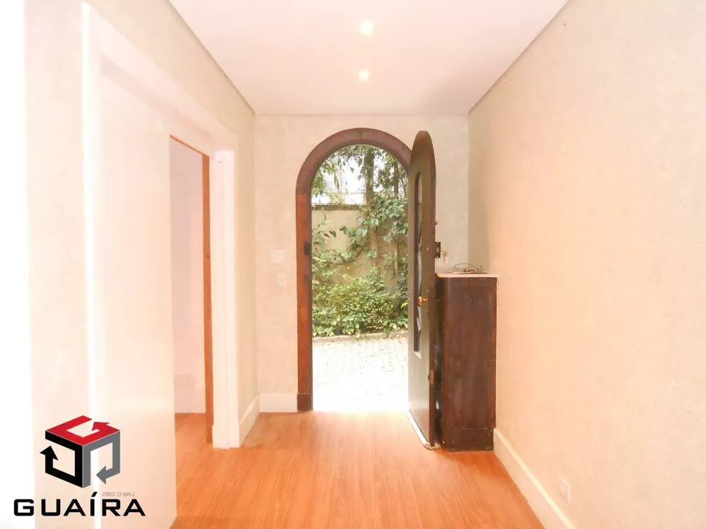 Sobrado para alugar com 6 quartos, 75m² - Foto 1