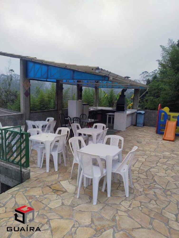 Casa à venda com 2 quartos, 120m² - Foto 2