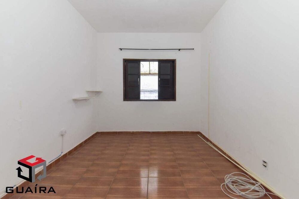 Casa à venda com 6 quartos, 250m² - Foto 2