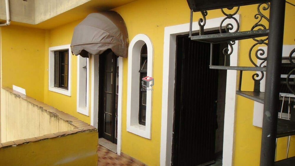 Casa à venda com 6 quartos, 250m² - Foto 4
