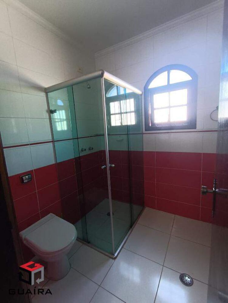 Sobrado à venda com 4 quartos, 215m² - Foto 2