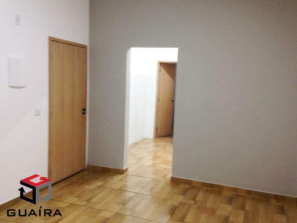 Sobrado à venda com 6 quartos, 240m² - Foto 2