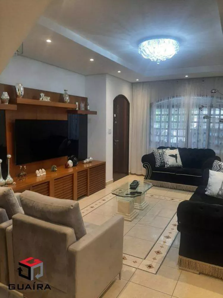 Sobrado à venda com 3 quartos, 186m² - Foto 1