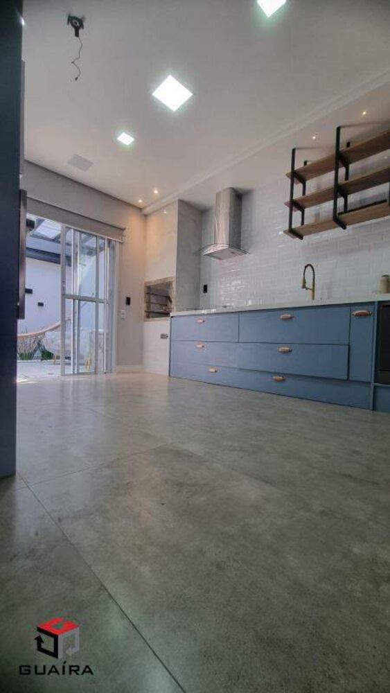 Sobrado à venda com 3 quartos, 120m² - Foto 2