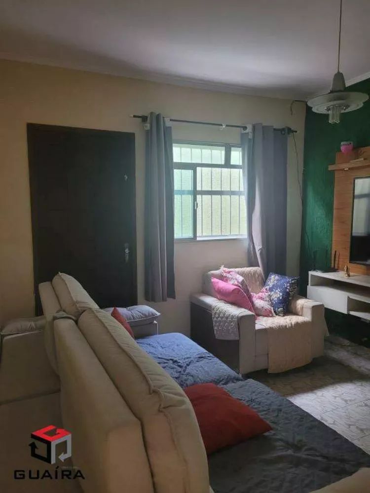 Casa à venda com 4 quartos, 140m² - Foto 2