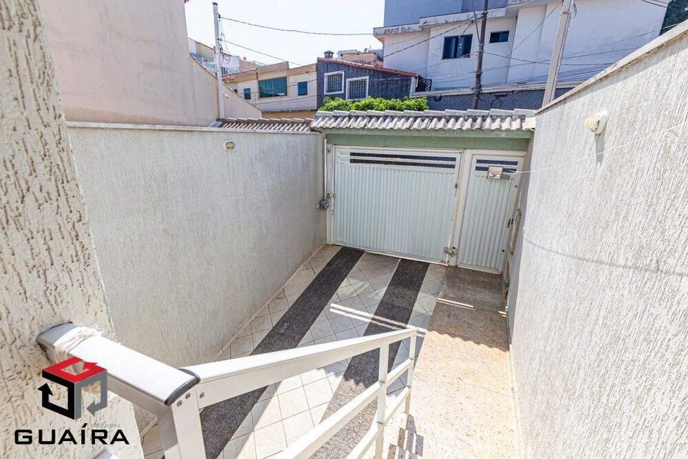 Sobrado à venda com 4 quartos, 254m² - Foto 1