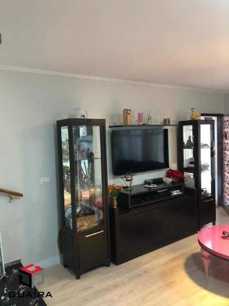 Sobrado à venda com 3 quartos, 180m² - Foto 1