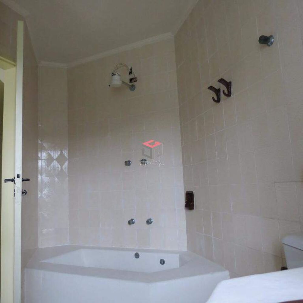 Sobrado à venda com 3 quartos, 380m² - Foto 4