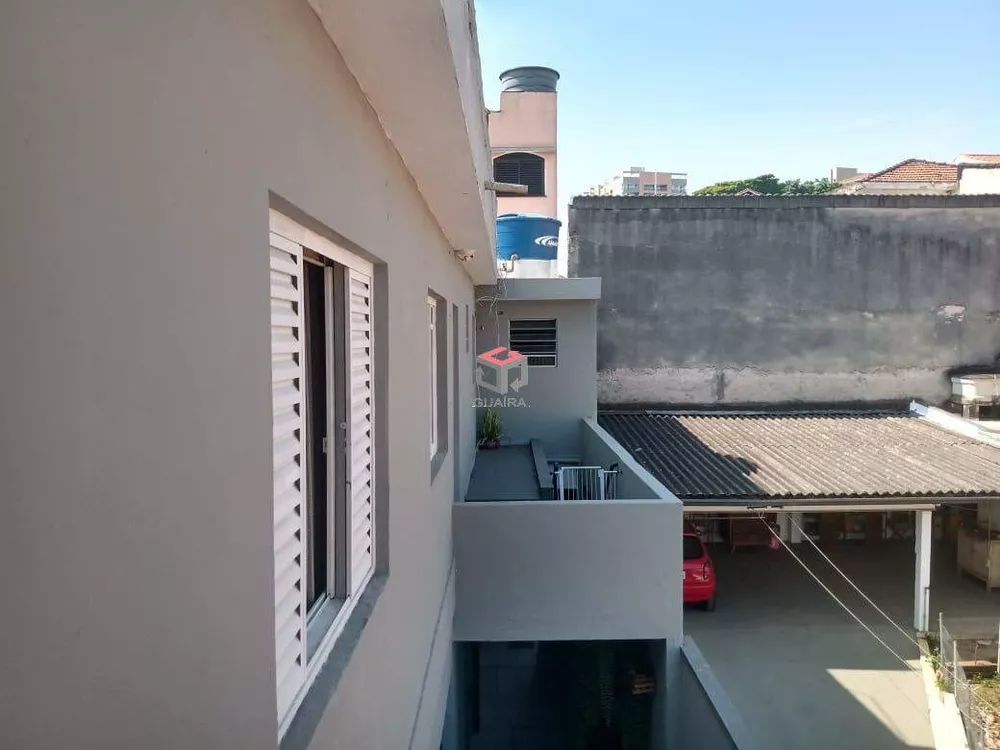 Casa à venda com 4 quartos, 169m² - Foto 4