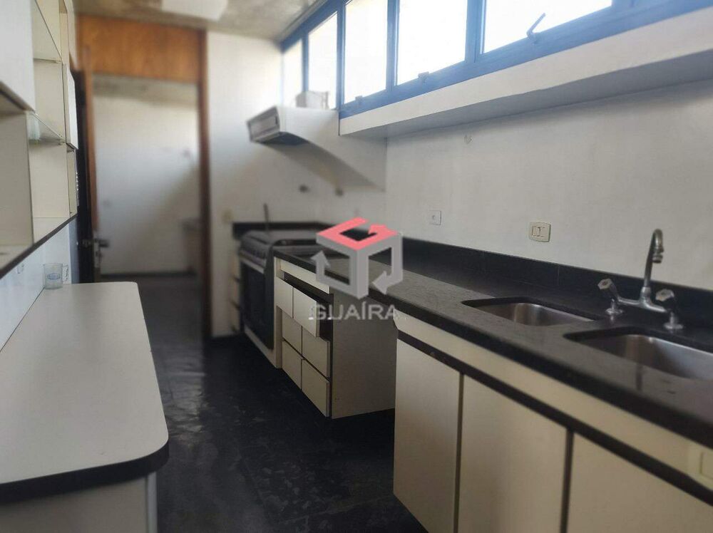 Apartamento à venda com 3 quartos, 290m² - Foto 2
