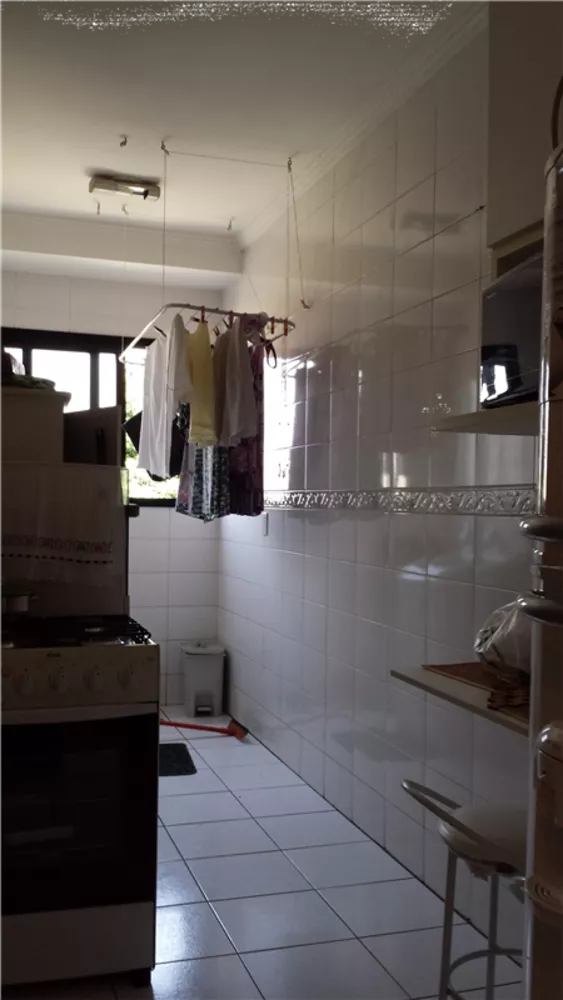 Apartamento à venda com 2 quartos, 70m² - Foto 1