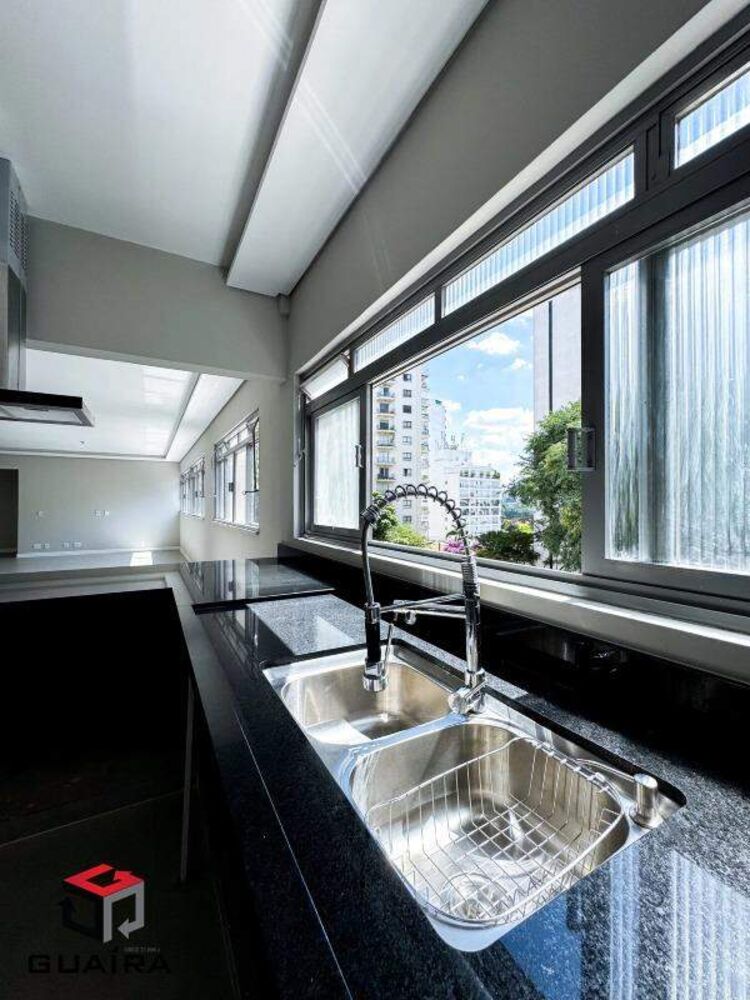 Apartamento à venda com 3 quartos, 205m² - Foto 10