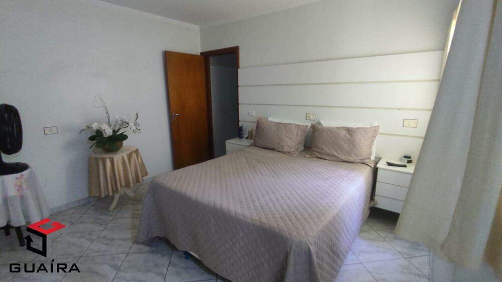 Casa Comercial à venda com 9 quartos, 599m² - Foto 1