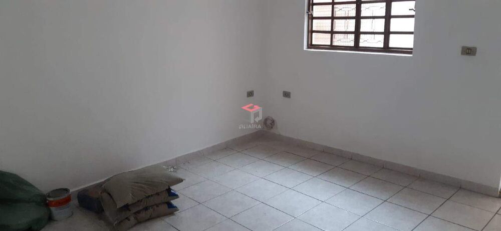 Sobrado à venda com 6 quartos, 200m² - Foto 9