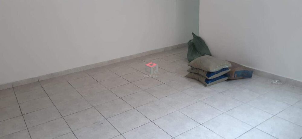 Sobrado à venda com 6 quartos, 200m² - Foto 8