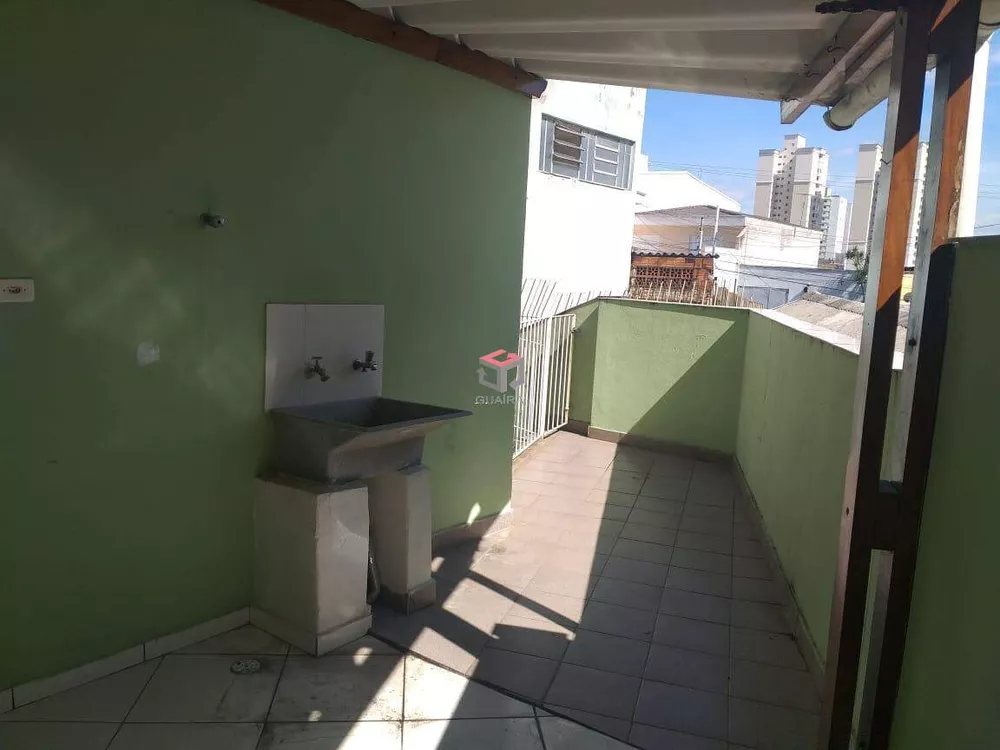 Sobrado à venda com 2 quartos, 229m² - Foto 4