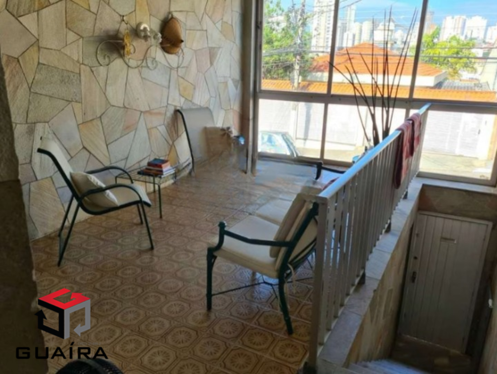 Sobrado à venda com 3 quartos, 650m² - Foto 2