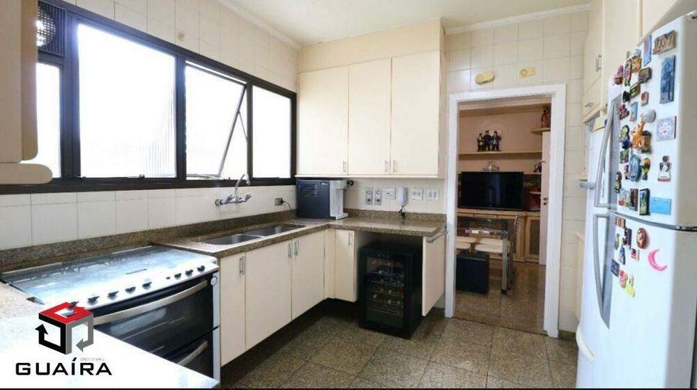 Apartamento à venda com 3 quartos, 260m² - Foto 14
