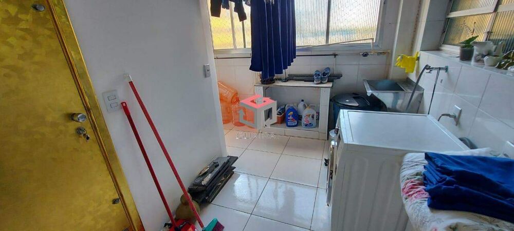 Apartamento à venda com 3 quartos, 158m² - Foto 4
