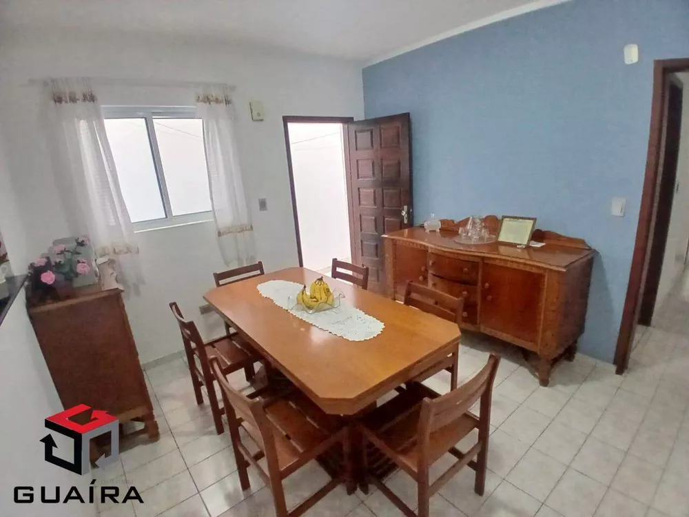 Sobrado à venda com 6 quartos, 231m² - Foto 1