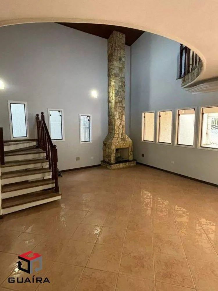 Sobrado à venda com 4 quartos, 354m² - Foto 2