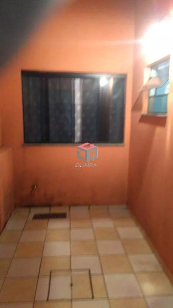 Sobrado à venda com 4 quartos, 195m² - Foto 2