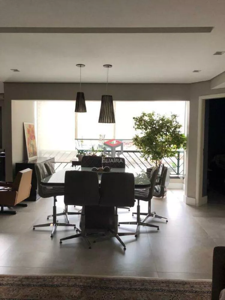 Apartamento à venda com 3 quartos, 180m² - Foto 4