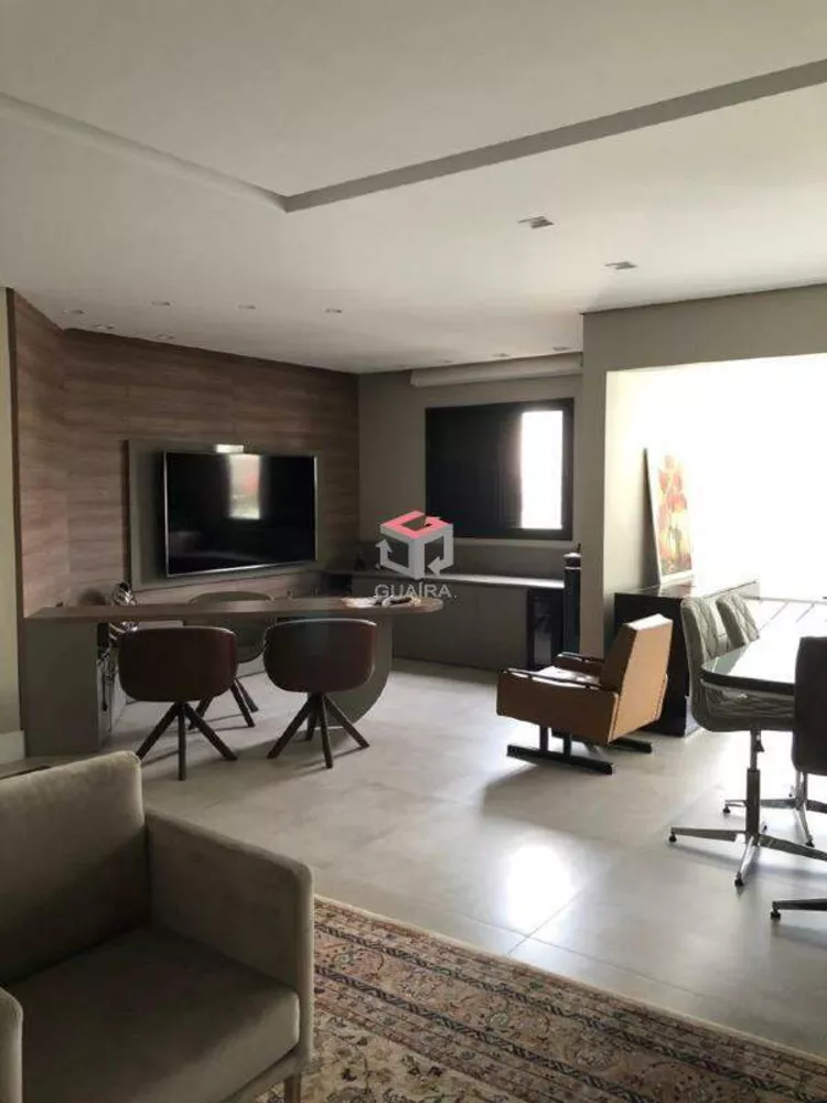 Apartamento à venda com 3 quartos, 180m² - Foto 1