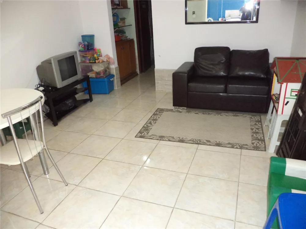 Sobrado à venda com 2 quartos, 179m² - Foto 2