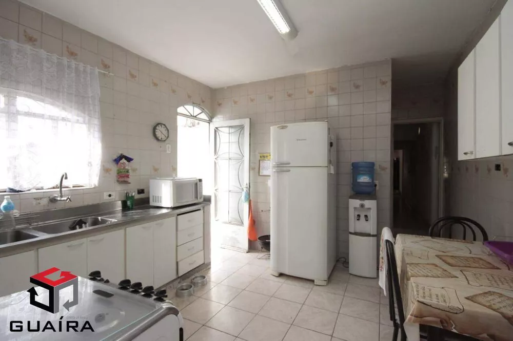 Casa à venda com 2 quartos, 300m² - Foto 4