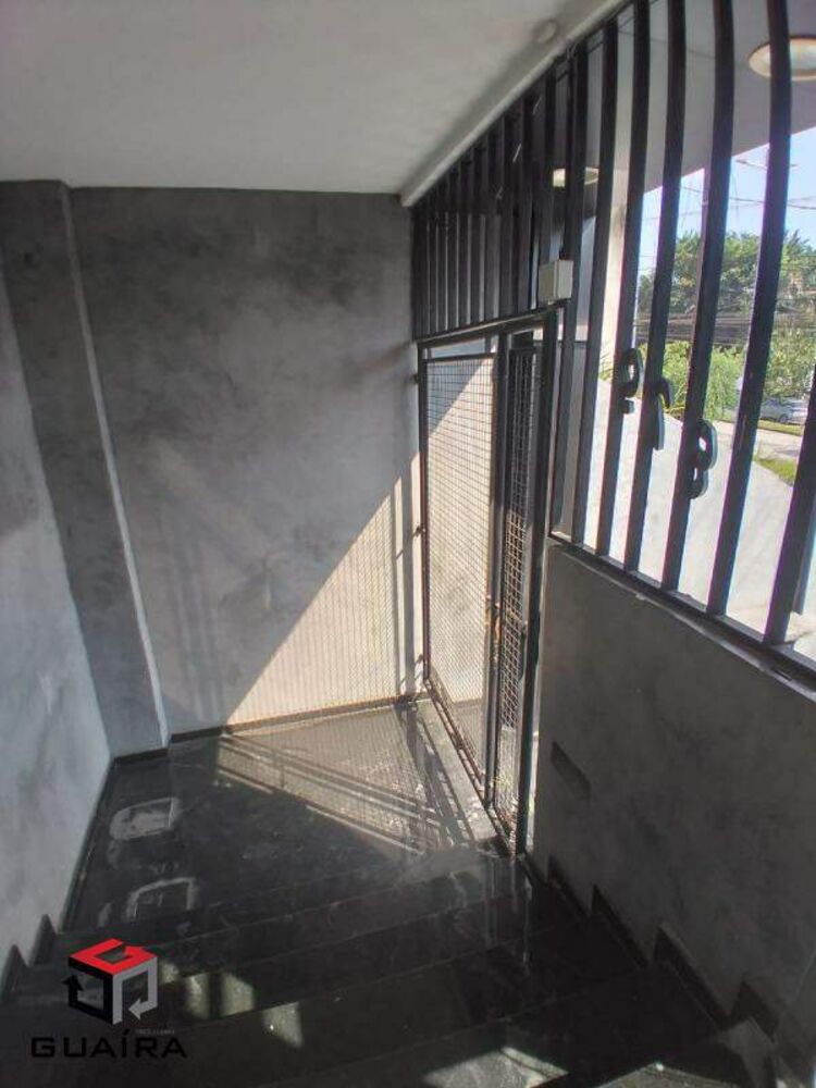 Casa Comercial para alugar com 1 quarto, 215m² - Foto 2