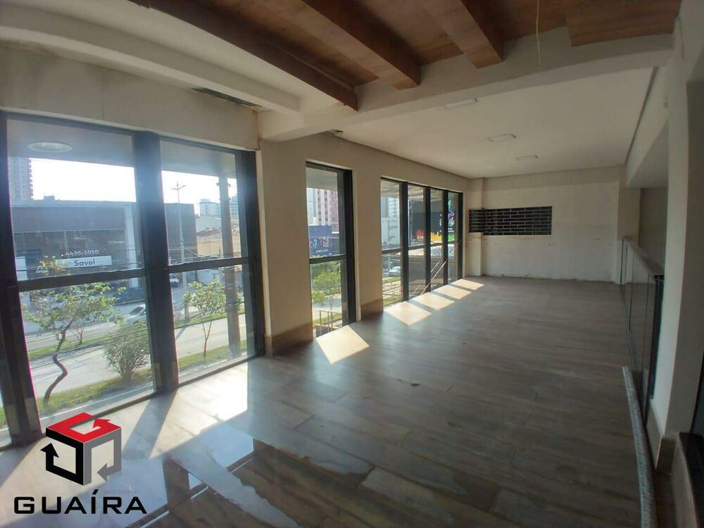 Casa Comercial para alugar com 1 quarto, 215m² - Foto 6