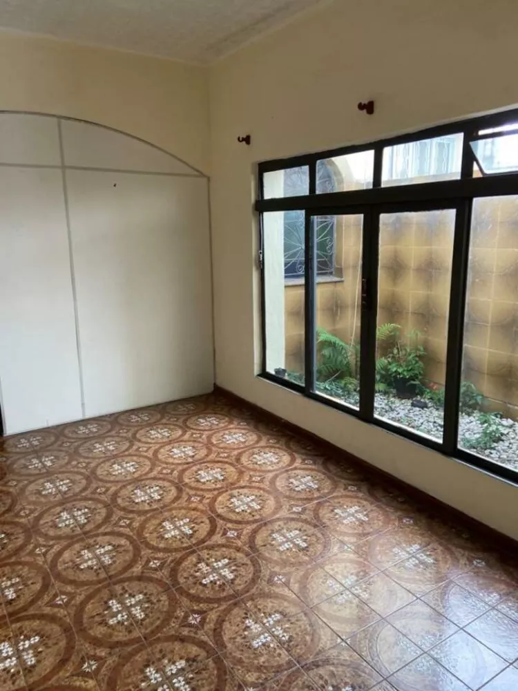 Sobrado à venda com 6 quartos, 260m² - Foto 3