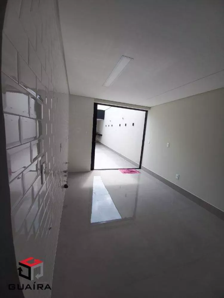 Sobrado à venda com 4 quartos, 200m² - Foto 5