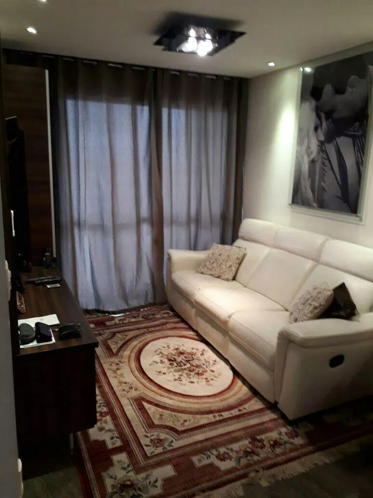 Apartamento à venda com 2 quartos, 70m² - Foto 2