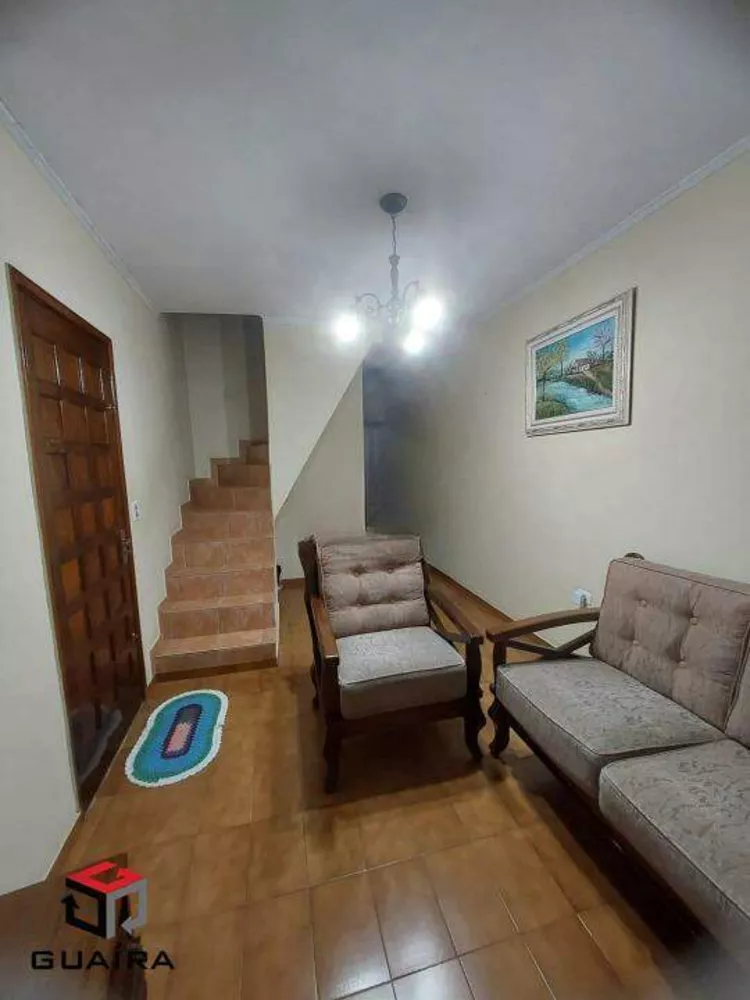 Sobrado à venda com 2 quartos, 228m² - Foto 1