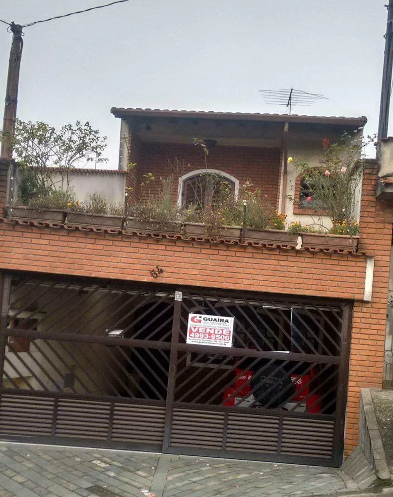 Sobrado à venda com 3 quartos, 190m² - Foto 1