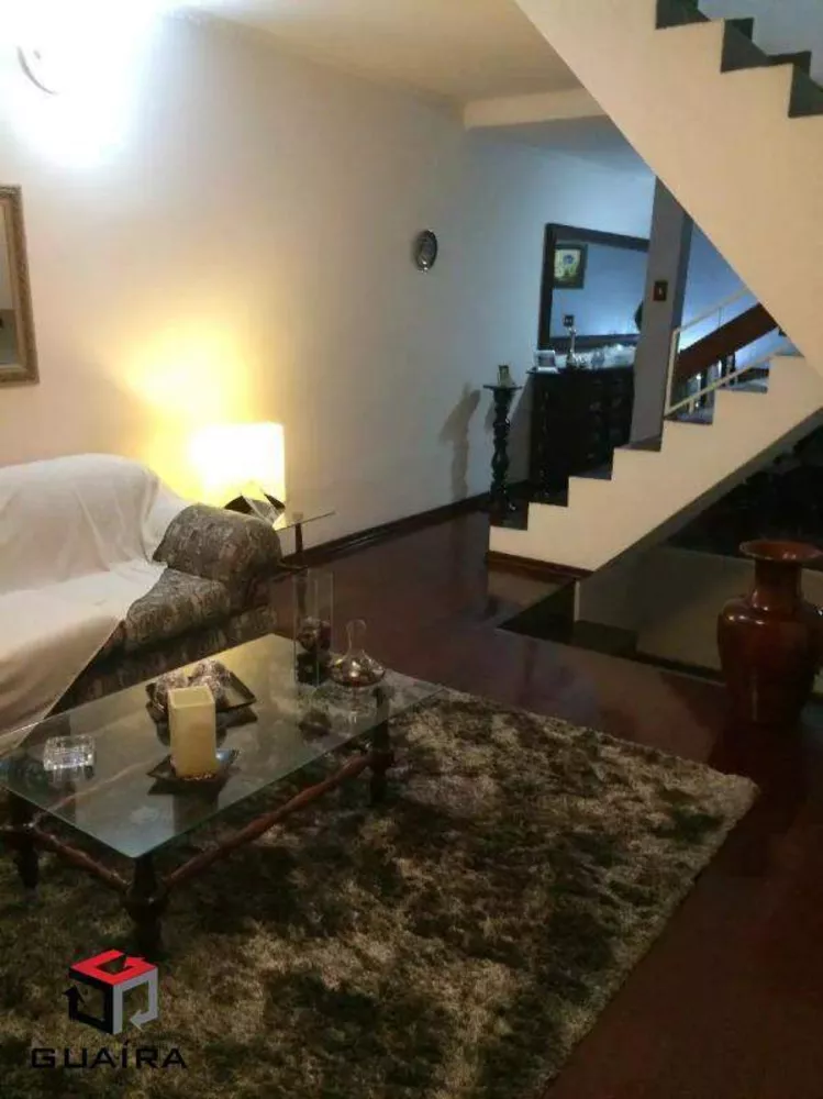 Sobrado à venda com 3 quartos, 260m² - Foto 1