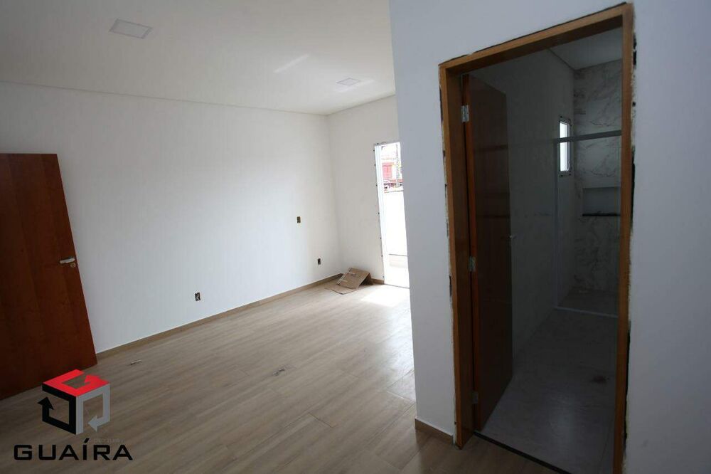 Sobrado à venda com 3 quartos, 180m² - Foto 2