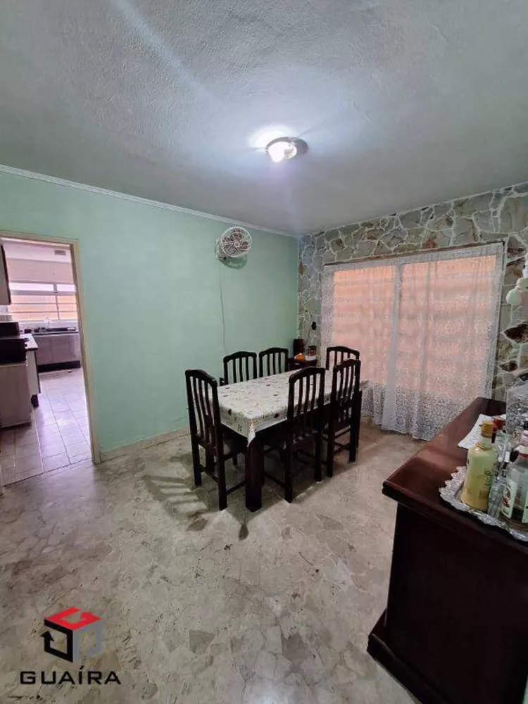 Sobrado à venda com 2 quartos, 180m² - Foto 4