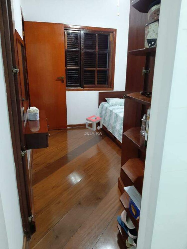 Sobrado à venda com 3 quartos, 200m² - Foto 4
