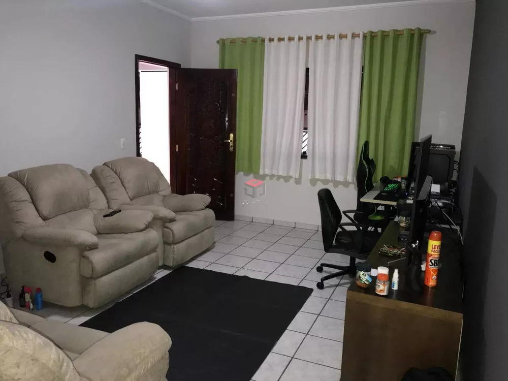 Casa à venda com 3 quartos, 210m² - Foto 3