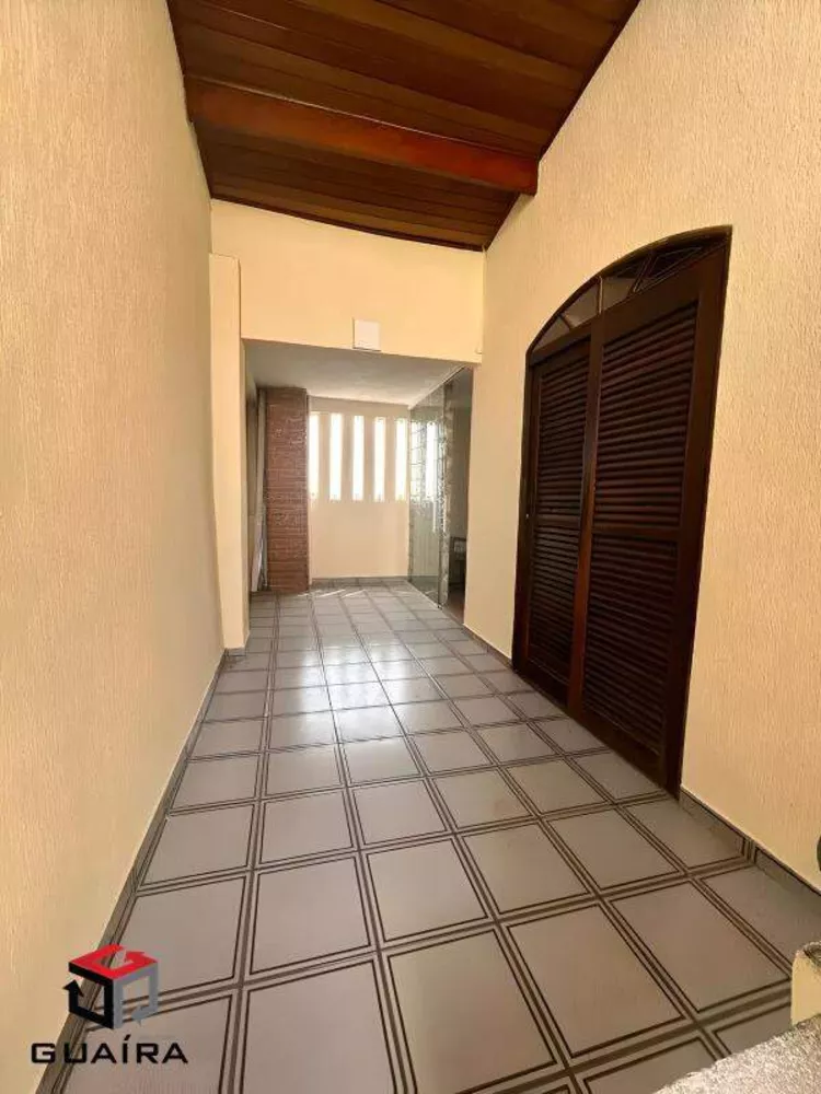 Sobrado à venda com 3 quartos, 220m² - Foto 4