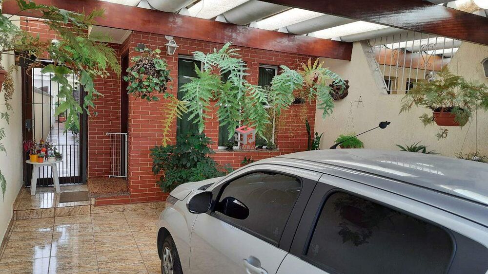 Sobrado à venda com 3 quartos, 177m² - Foto 1